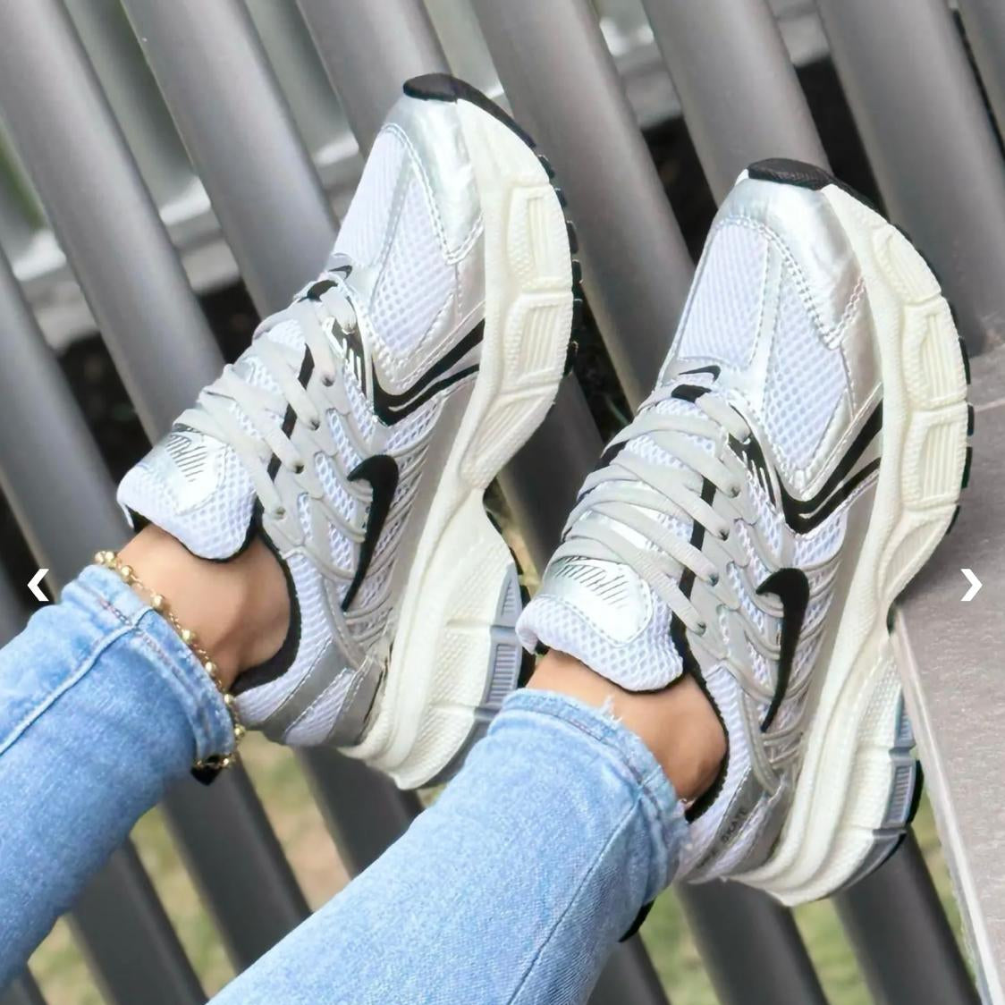 NIKE - STAKE UNISEX SUPER PROMO + PLANTILLA ORTOPEDICA GRATIS 🎁