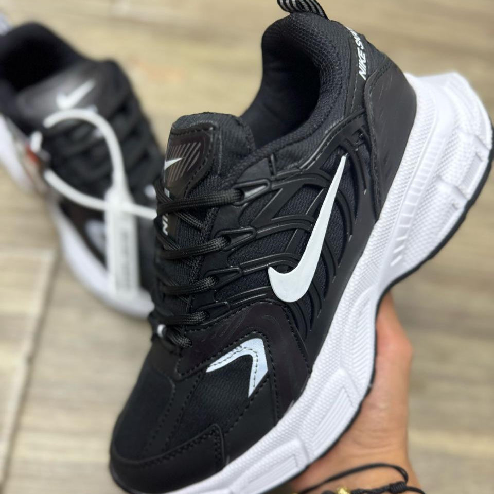 NIKE - STAKE UNISEX SUPER PROMO + PLANTILLA ORTOPEDICA GRATIS 🎁