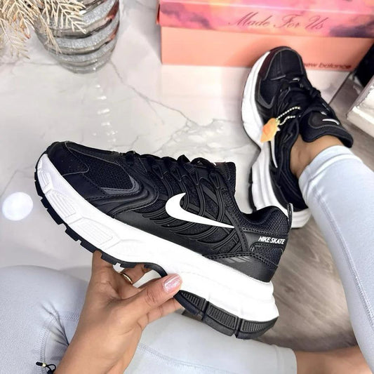 NIKE - STAKE UNISEX SUPER PROMO + PLANTILLA ORTOPEDICA GRATIS 🎁