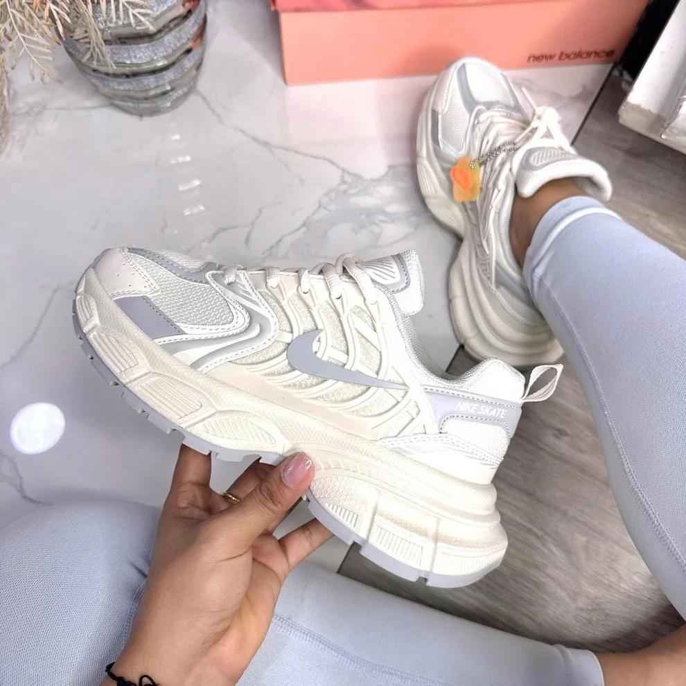 NIKE - STAKE UNISEX SUPER PROMO + PLANTILLA ORTOPEDICA GRATIS 🎁